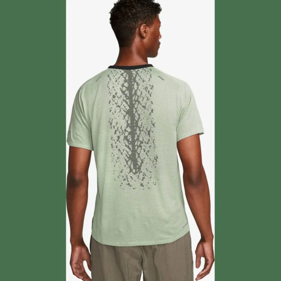Dri-Fit ADV Run Division Techknit Herren T-Shirt