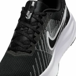 Run Defy Road Herren Laufschuhe