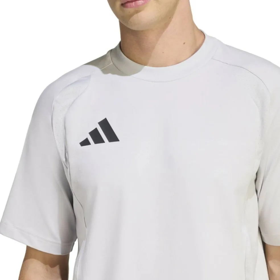 Tiro Travel Herren T-Shirt