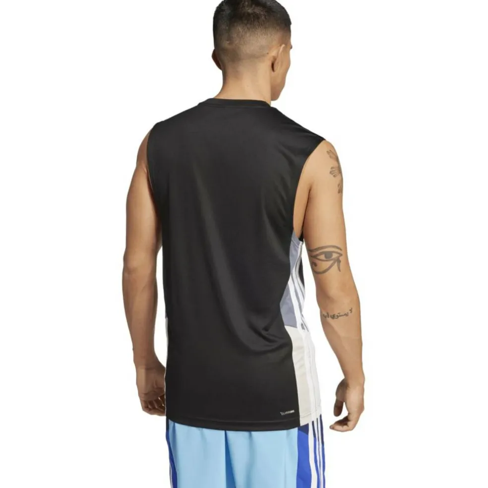 TR ESS CB SL Herren T-Shirt