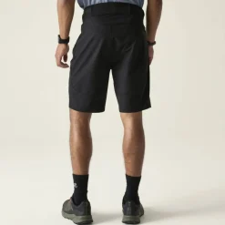 TunedInProIIShort Herren Shorts